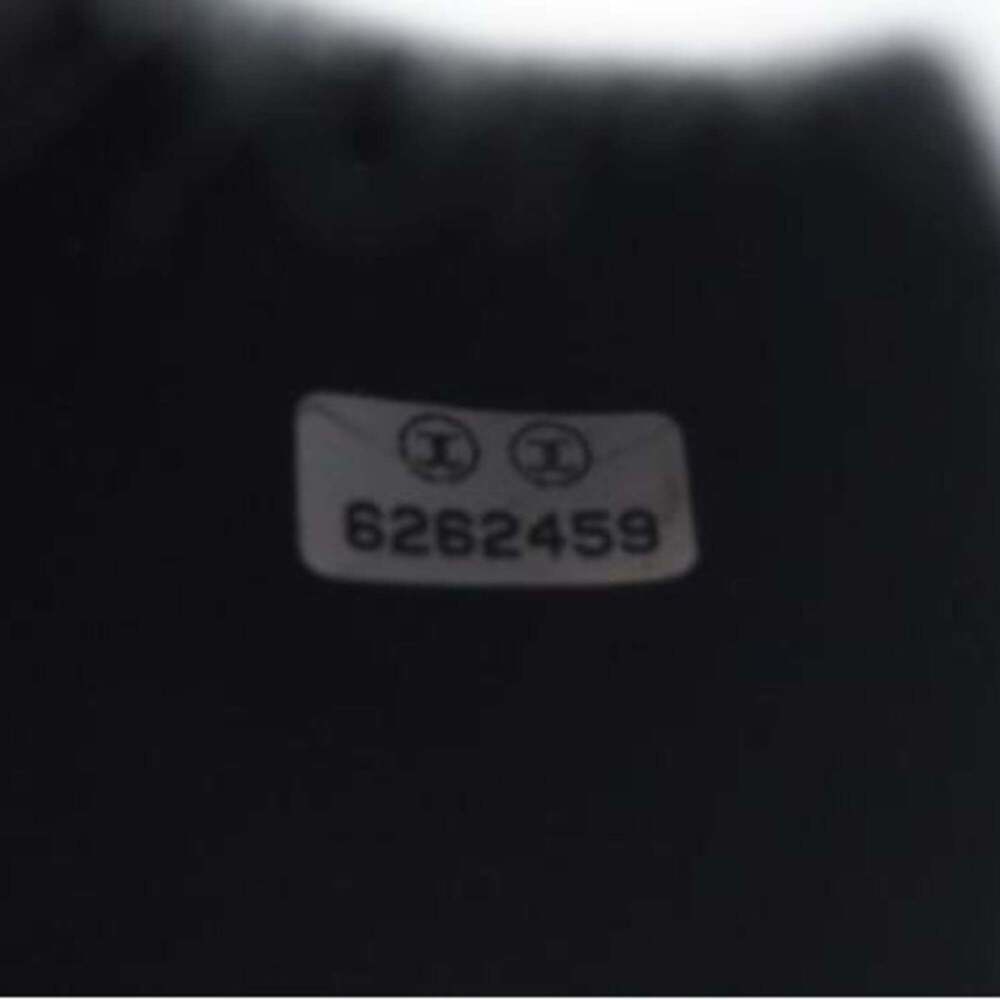 CHANEL Black Caviar Leather Logo Vanity Bag - Picture 12 of 12